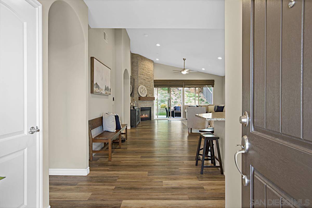 Santee, CA 92071,8536 Even Seth Cir