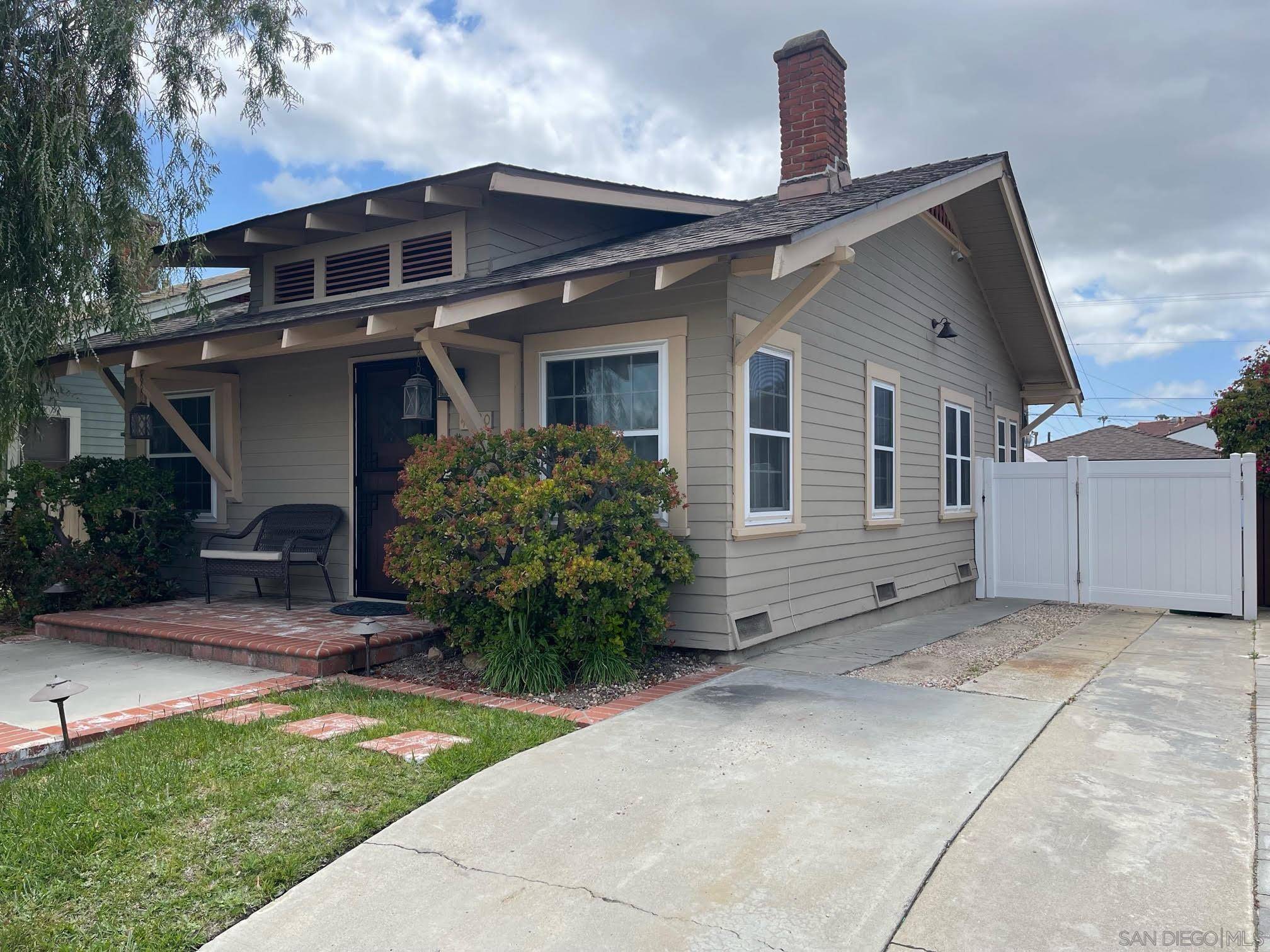 San Diego, CA 92116,4520 Mississippi Street
