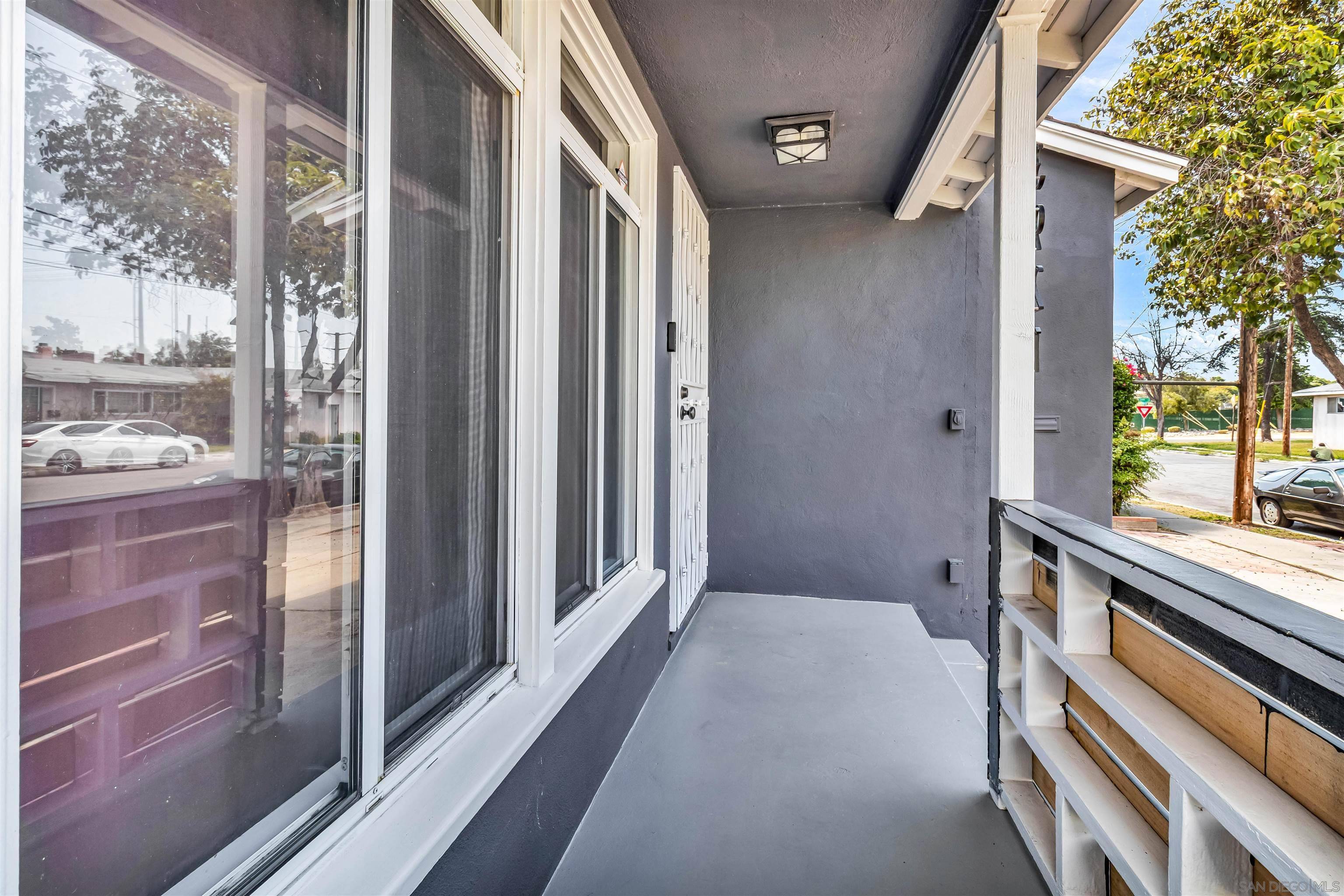 San Diego, CA 92105,3921 Juniper St