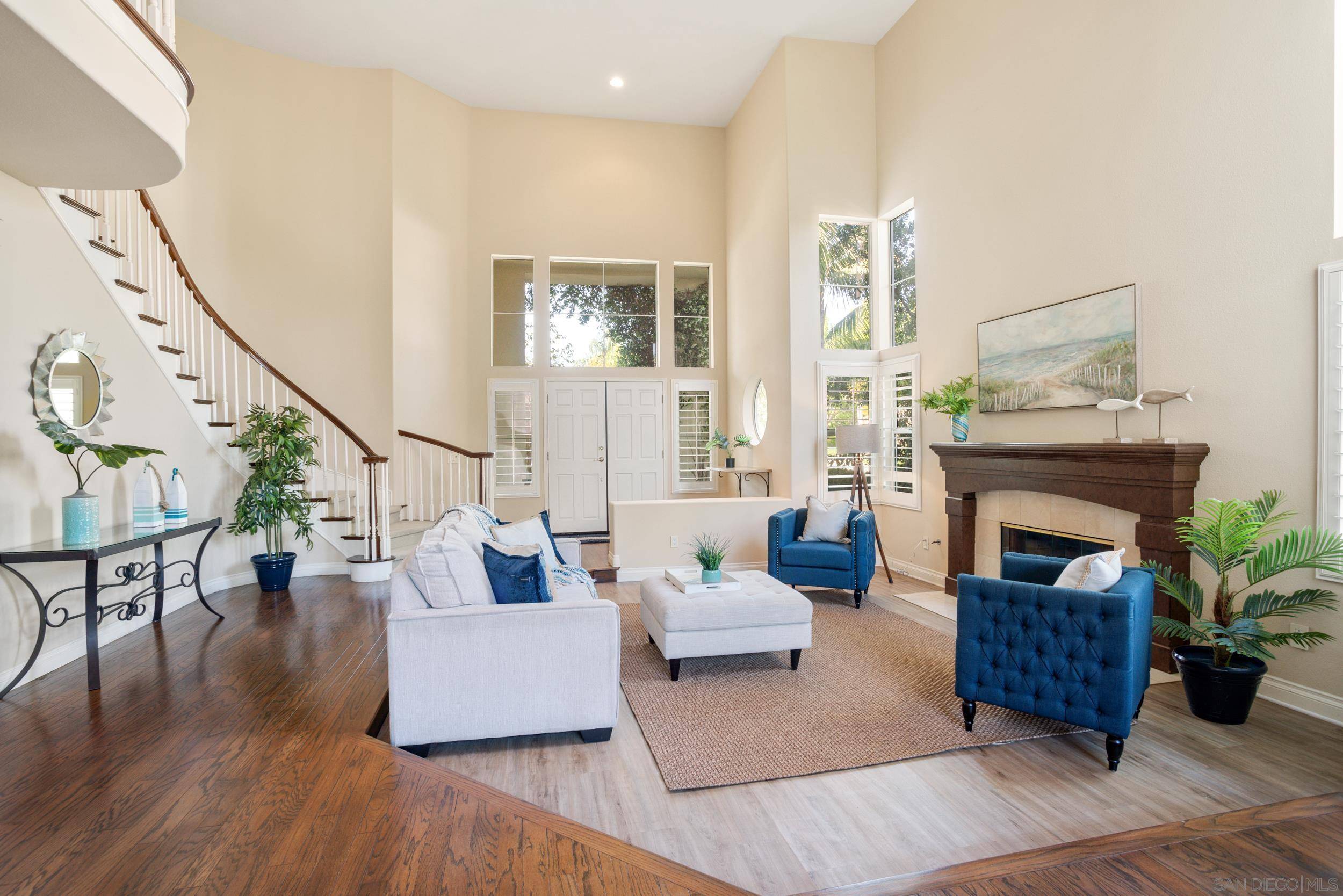 Carlsbad, CA 92011,6906 Blue Orchid Ln