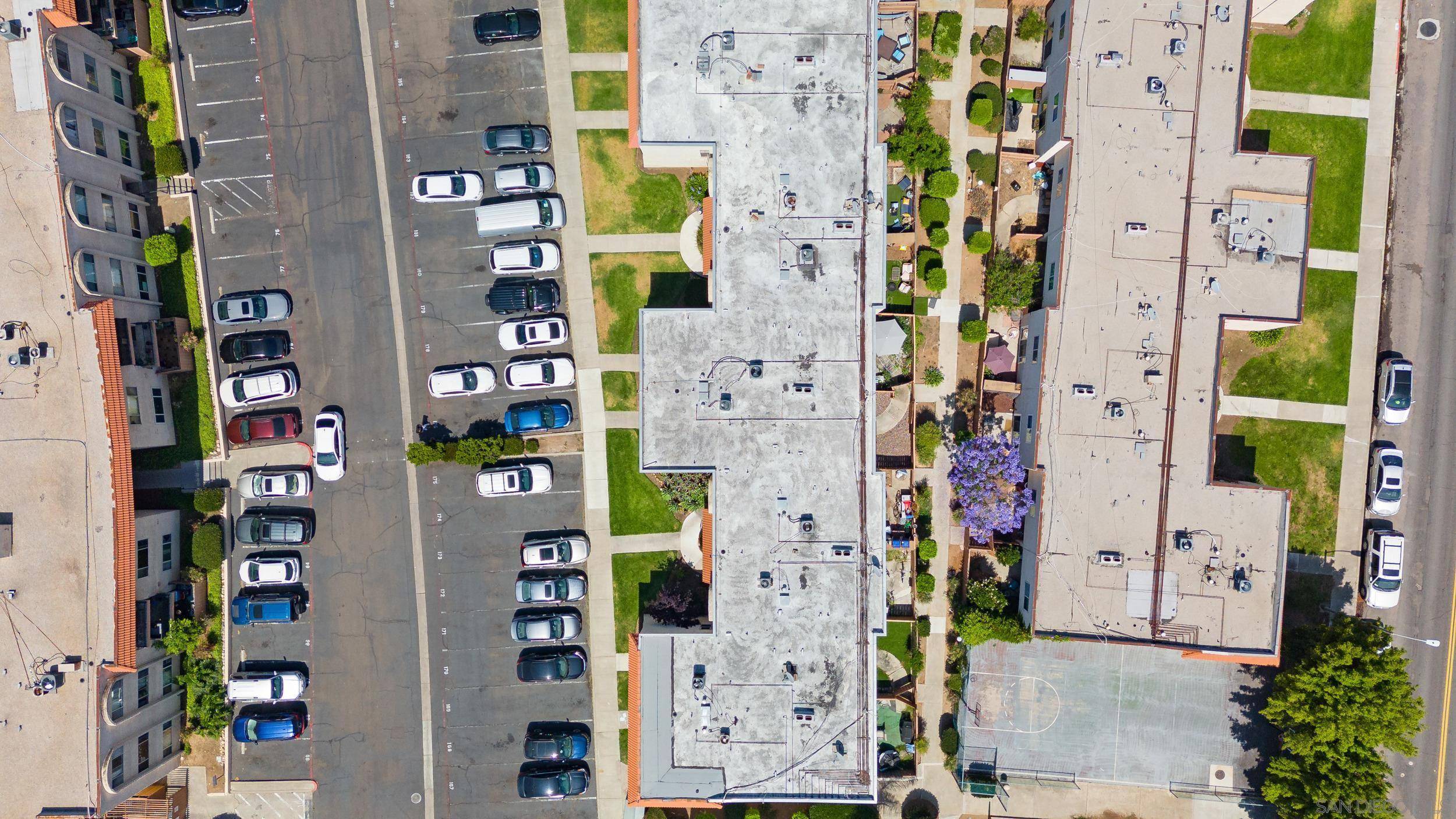 San Diego, CA 92120,6821 Alvarado Rd #8