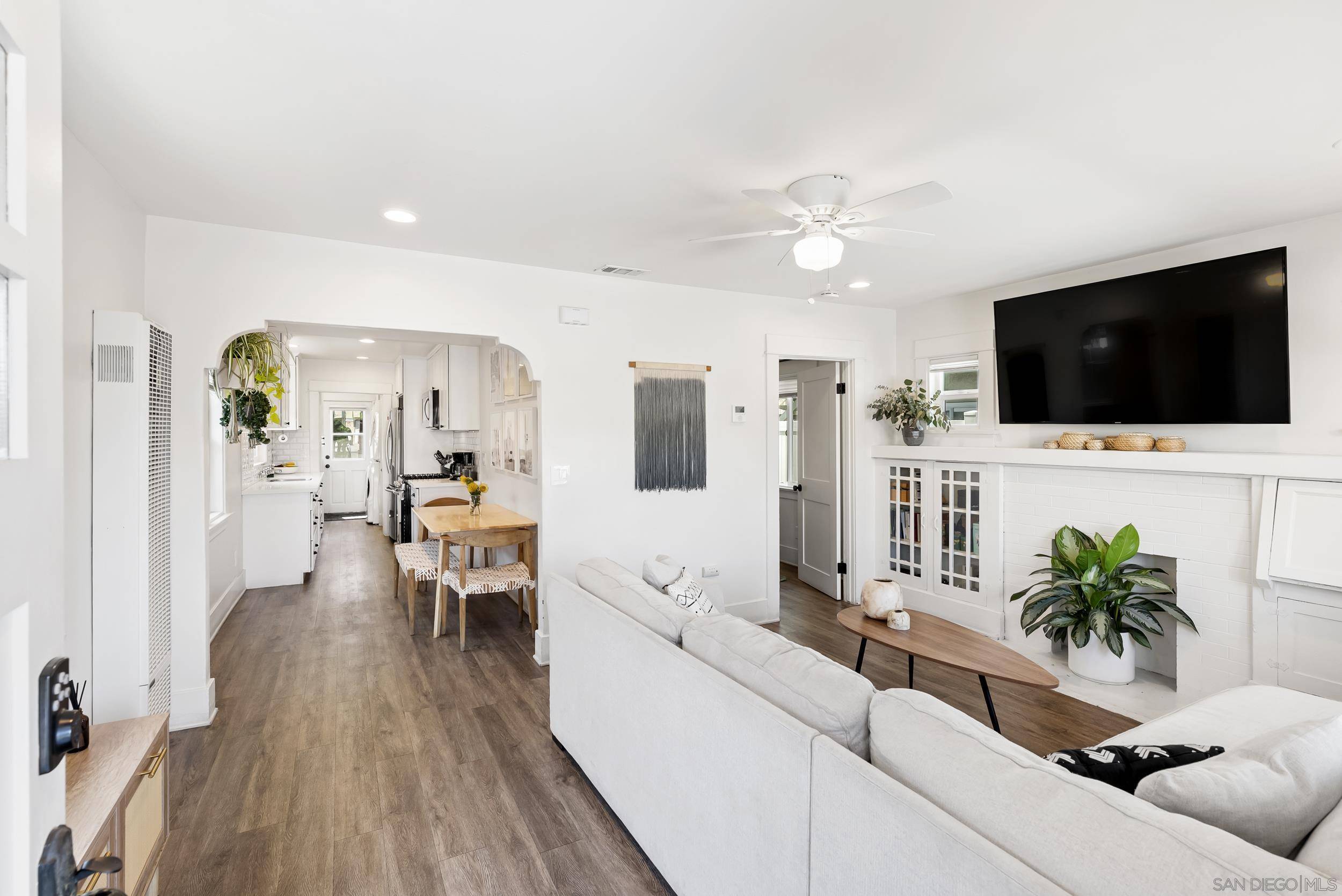 San Diego, CA 92104,4066 Cherokee Ave