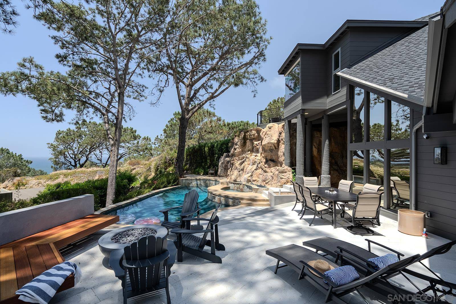 Del Mar, CA 92014,390 Hidden Pines Rd