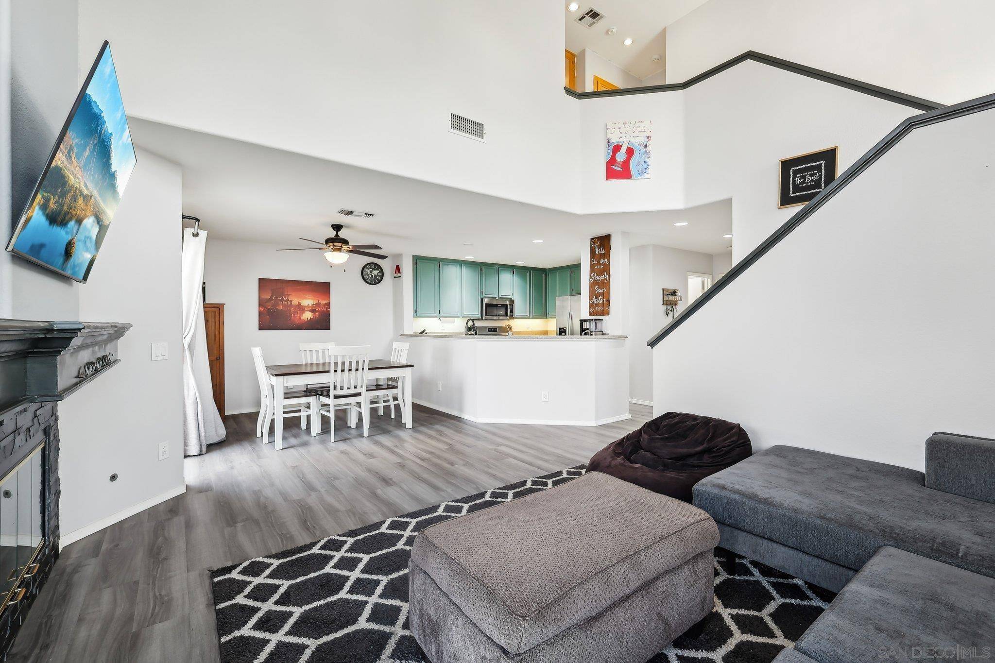 Oceanside, CA 92057,4635 Los Alamos #A
