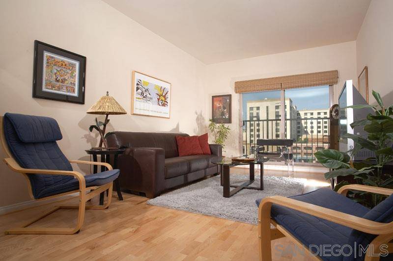 San Diego, CA 92101,450 J St #3011