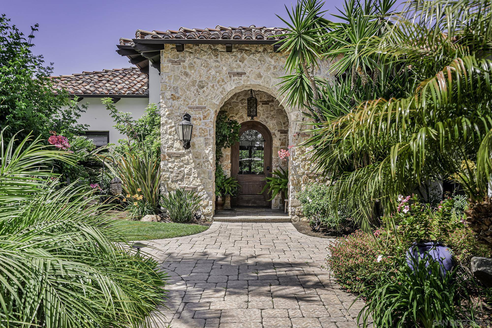 Rancho Santa Fe, CA 92067,15823 The River Trail