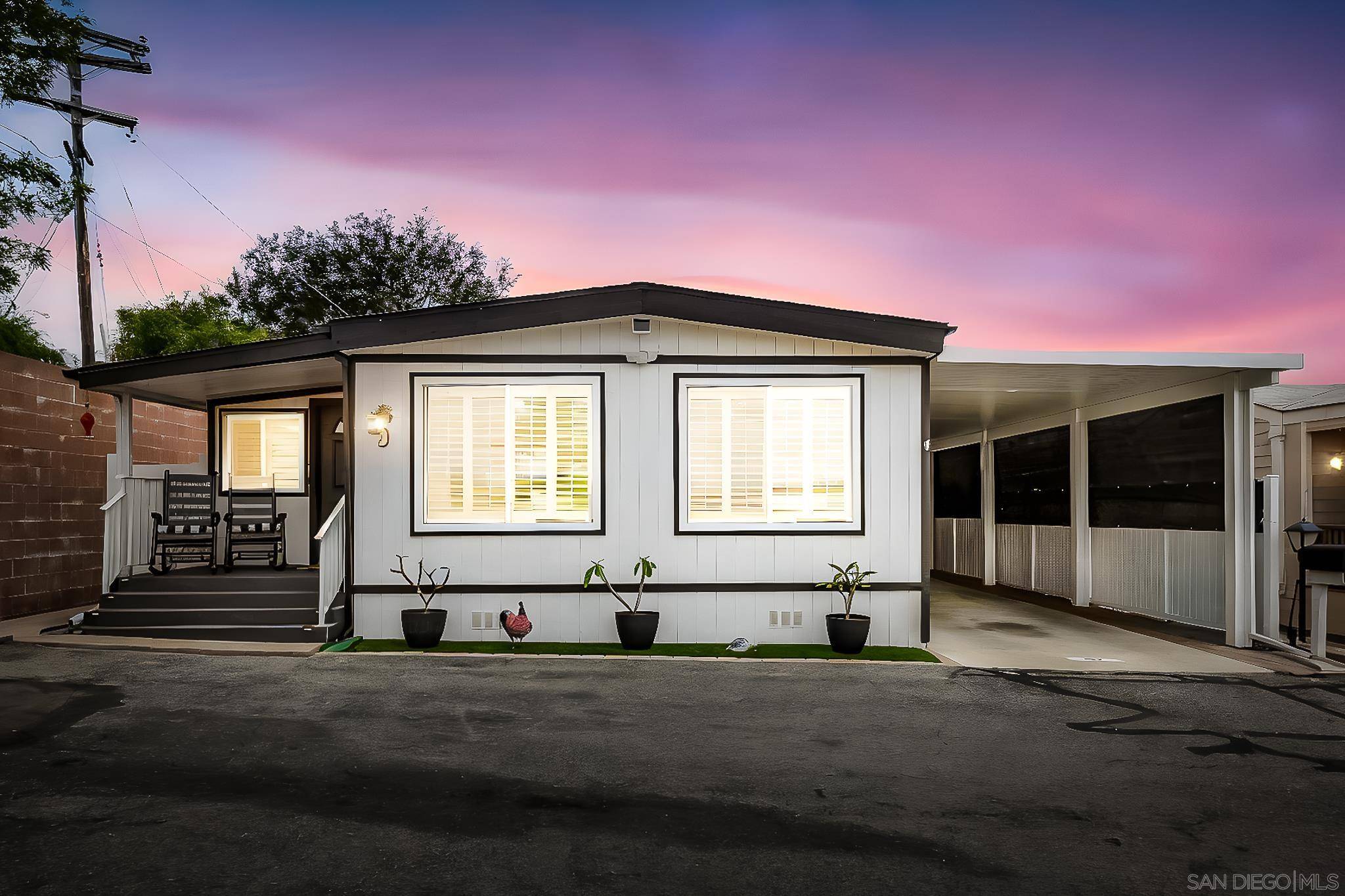 Oceanside, CA 92056,157 Horizon Ln