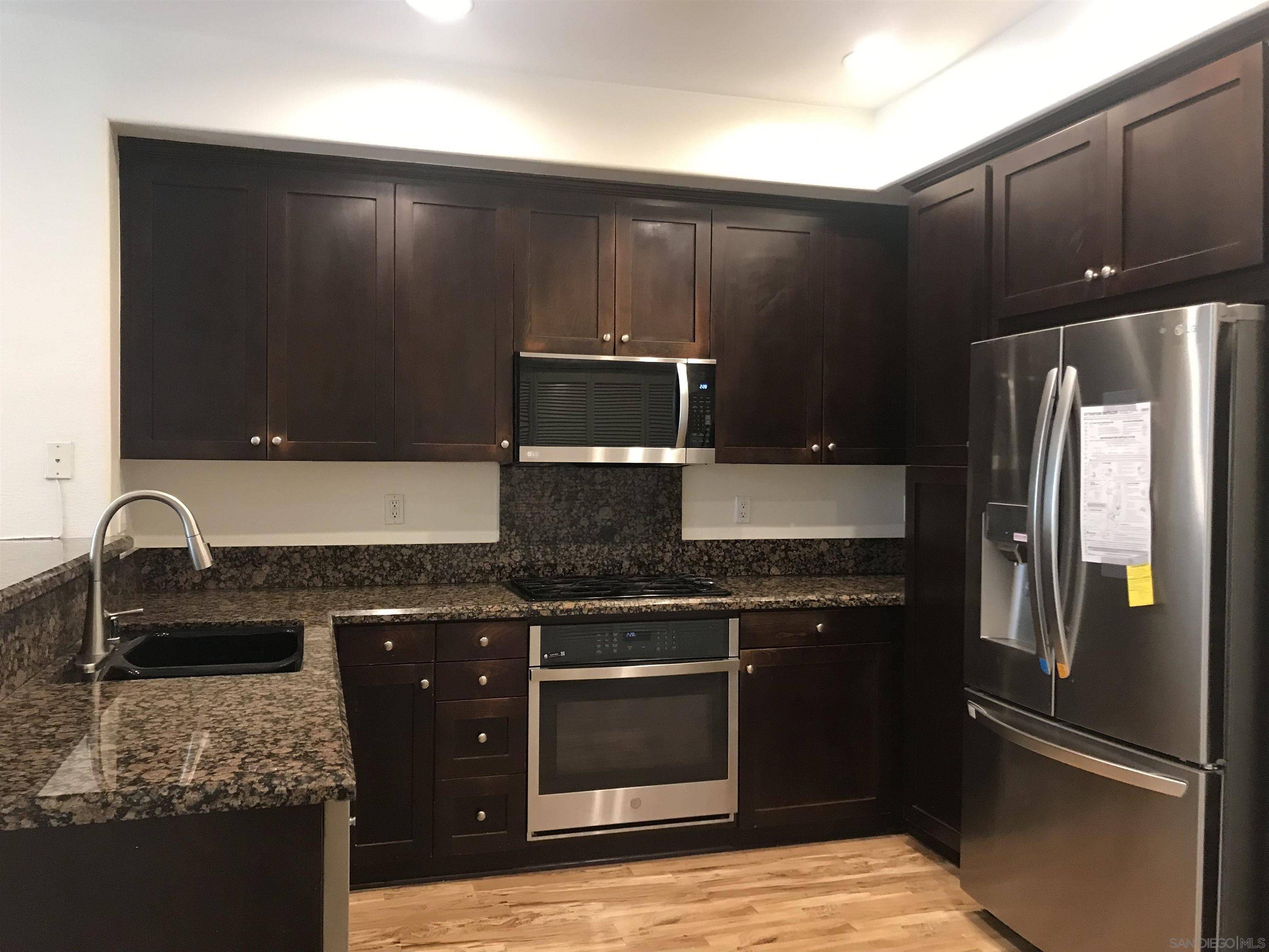 San Diego, CA 92123,8753 Plaza Park Ln