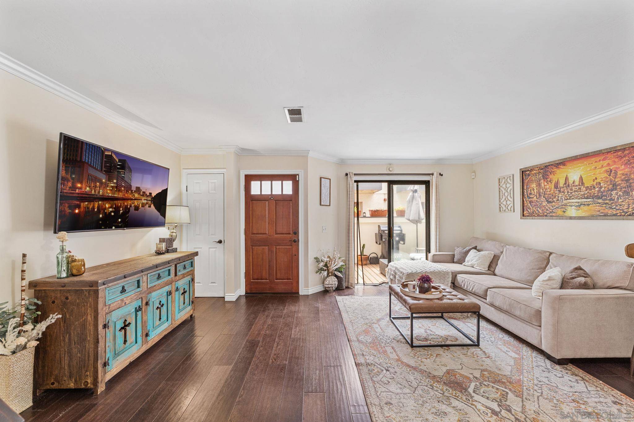 Imperial Beach, CA 91932,1463 Hemlock Avenue