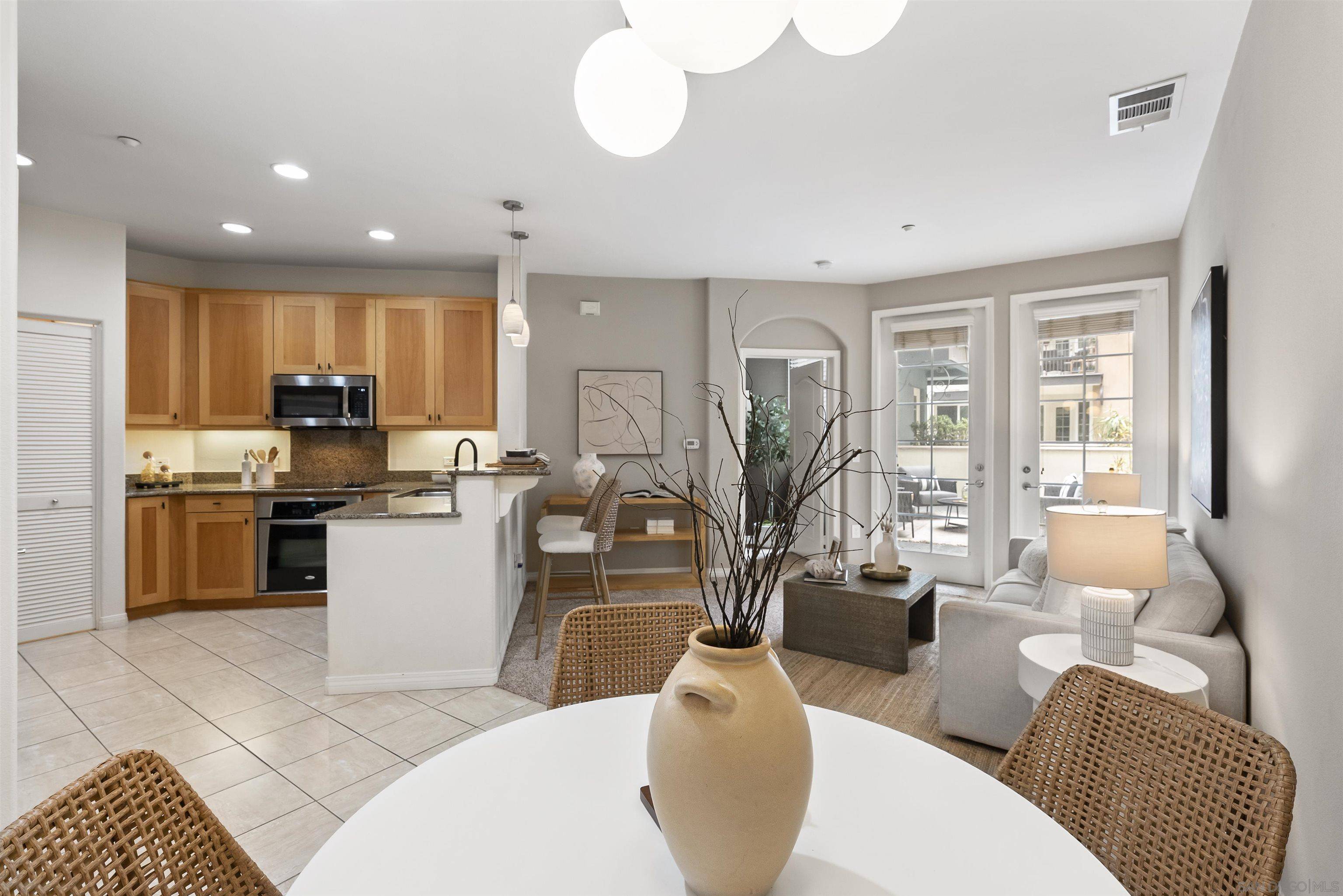 San Diego, CA 92104,3950 Ohio St #211