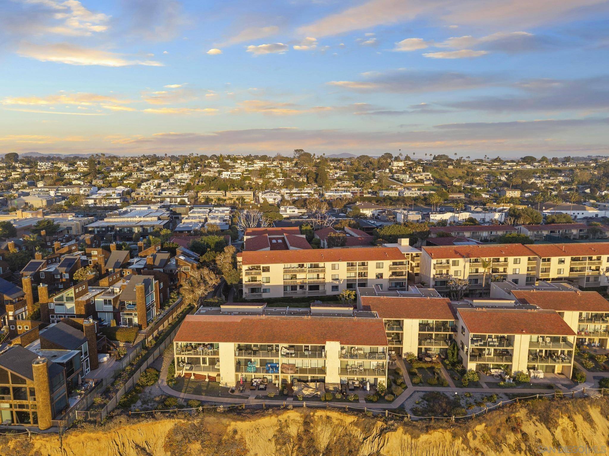 Solana Beach, CA 92075,429 S Sierra Ave #350