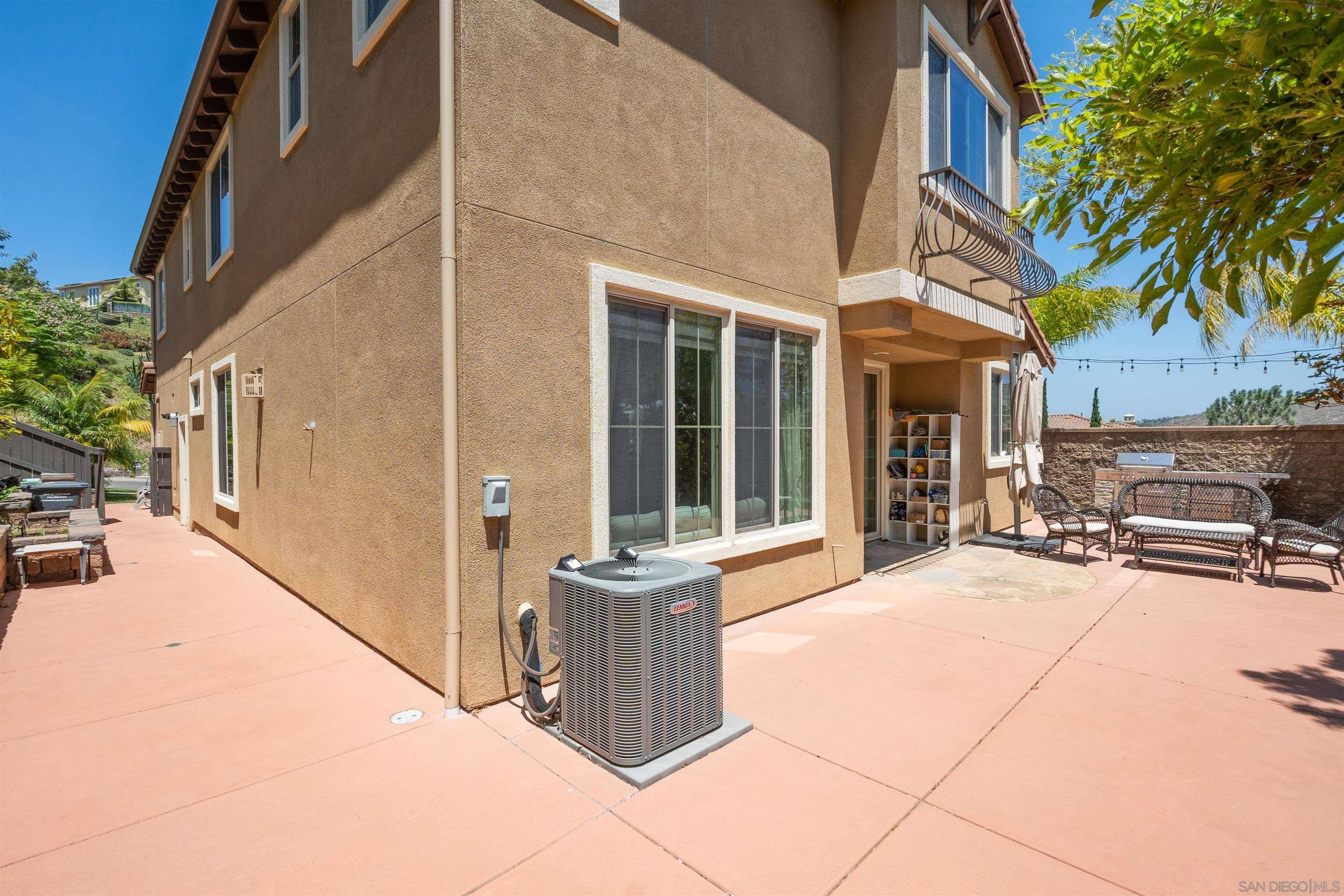 Carlsbad, CA 92009,7098 Sitio Corazon