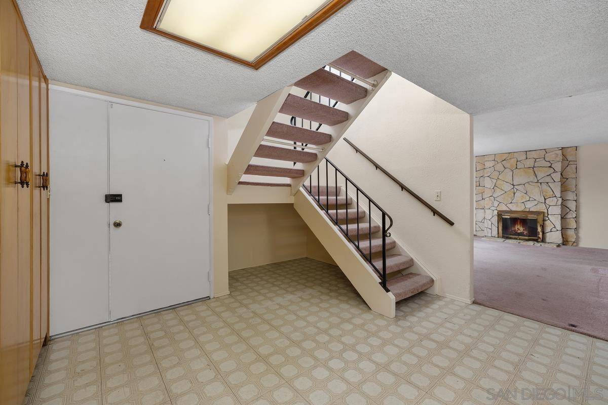 Spring Valley, CA 91977,10021 Sierra Bonita