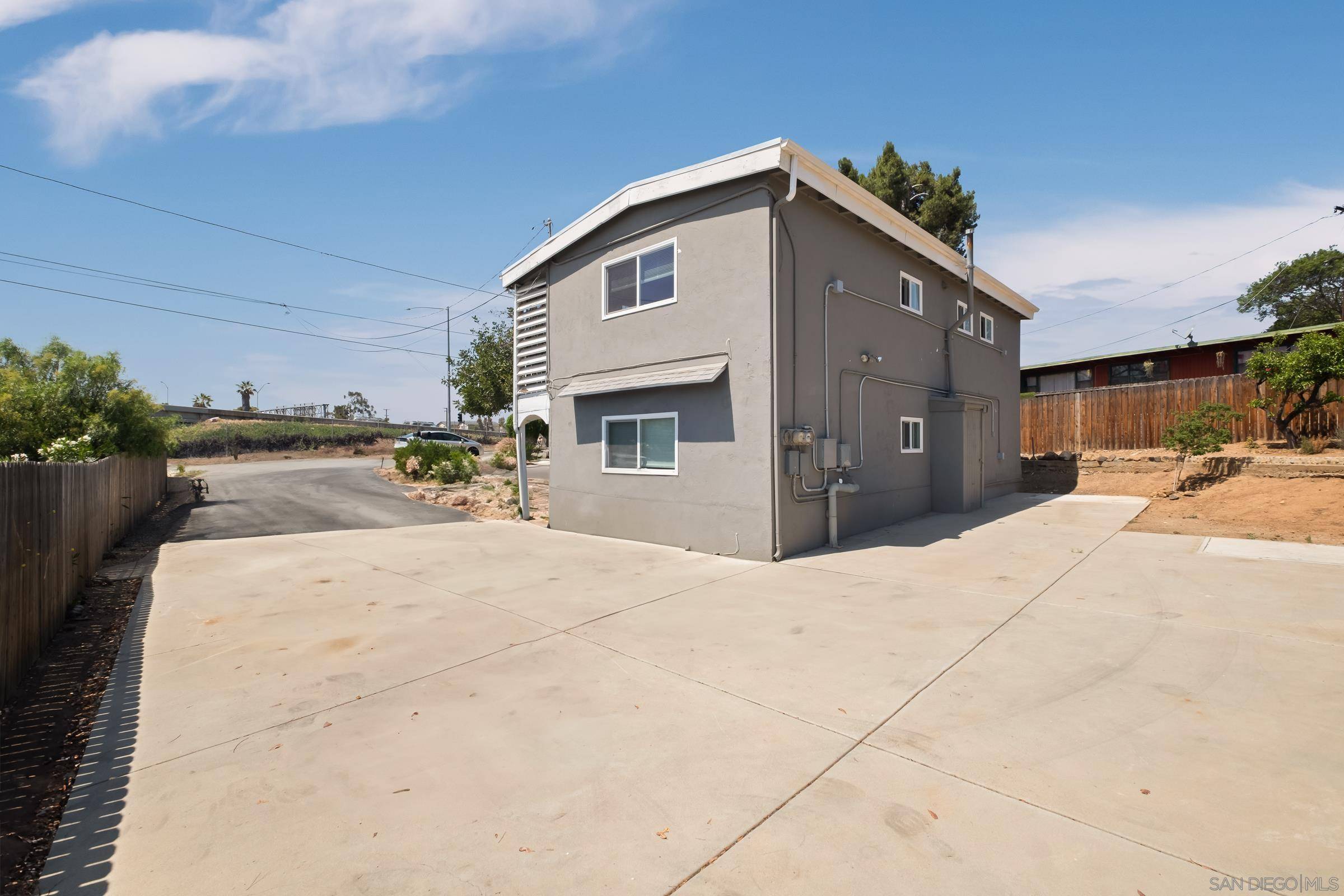 La Mesa, CA 91941,3754-56 Riviera Dr