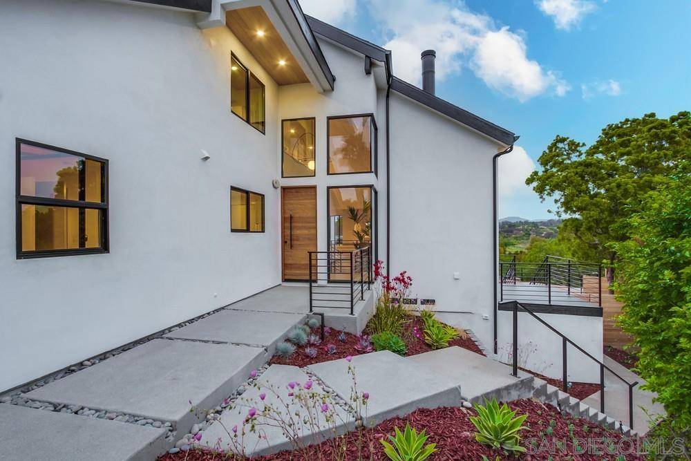 Encinitas, CA 92024,1429 Trabert Ranch Rd