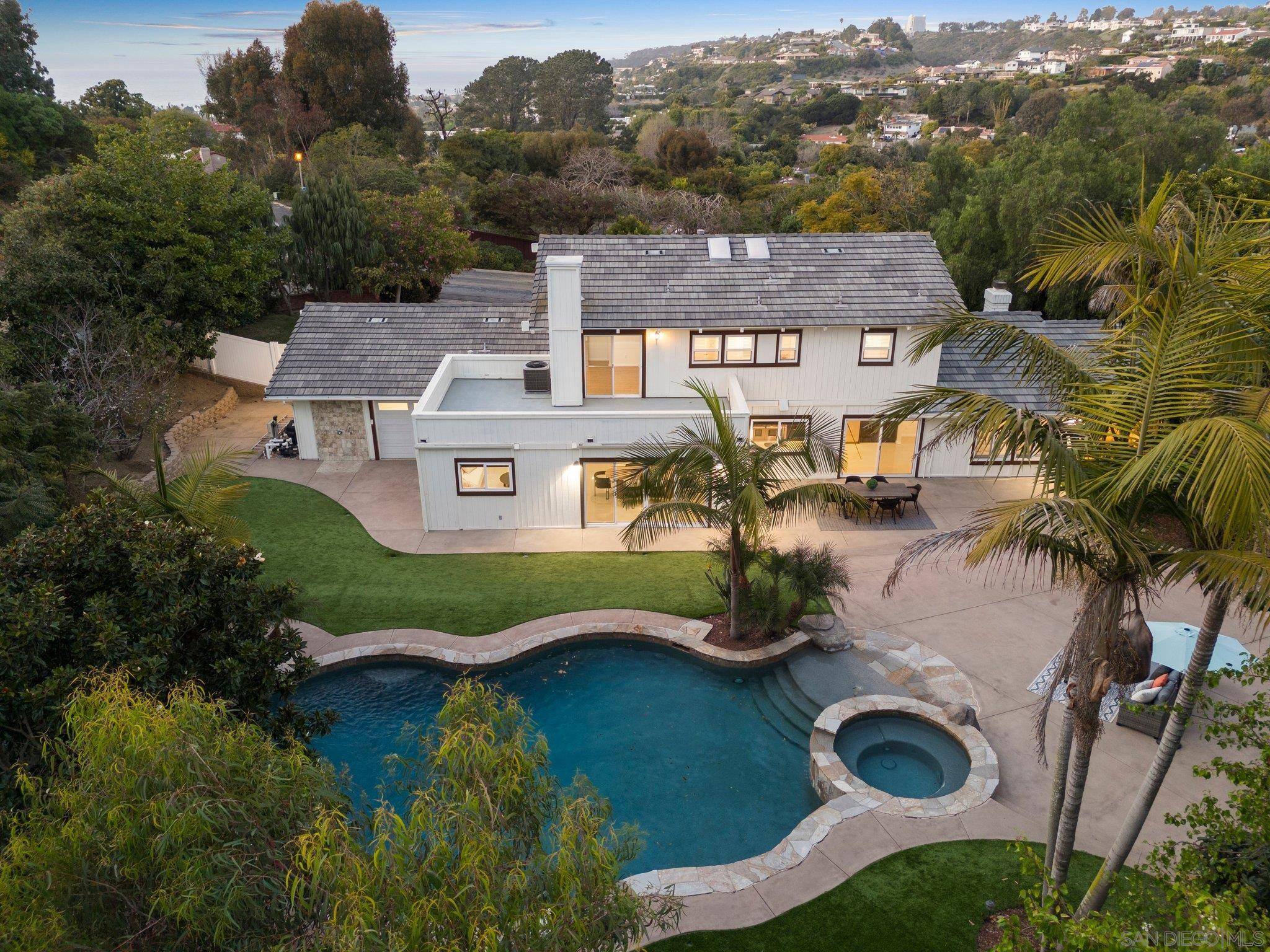 La Jolla, CA 92037,2505 Hidden Valley Pl