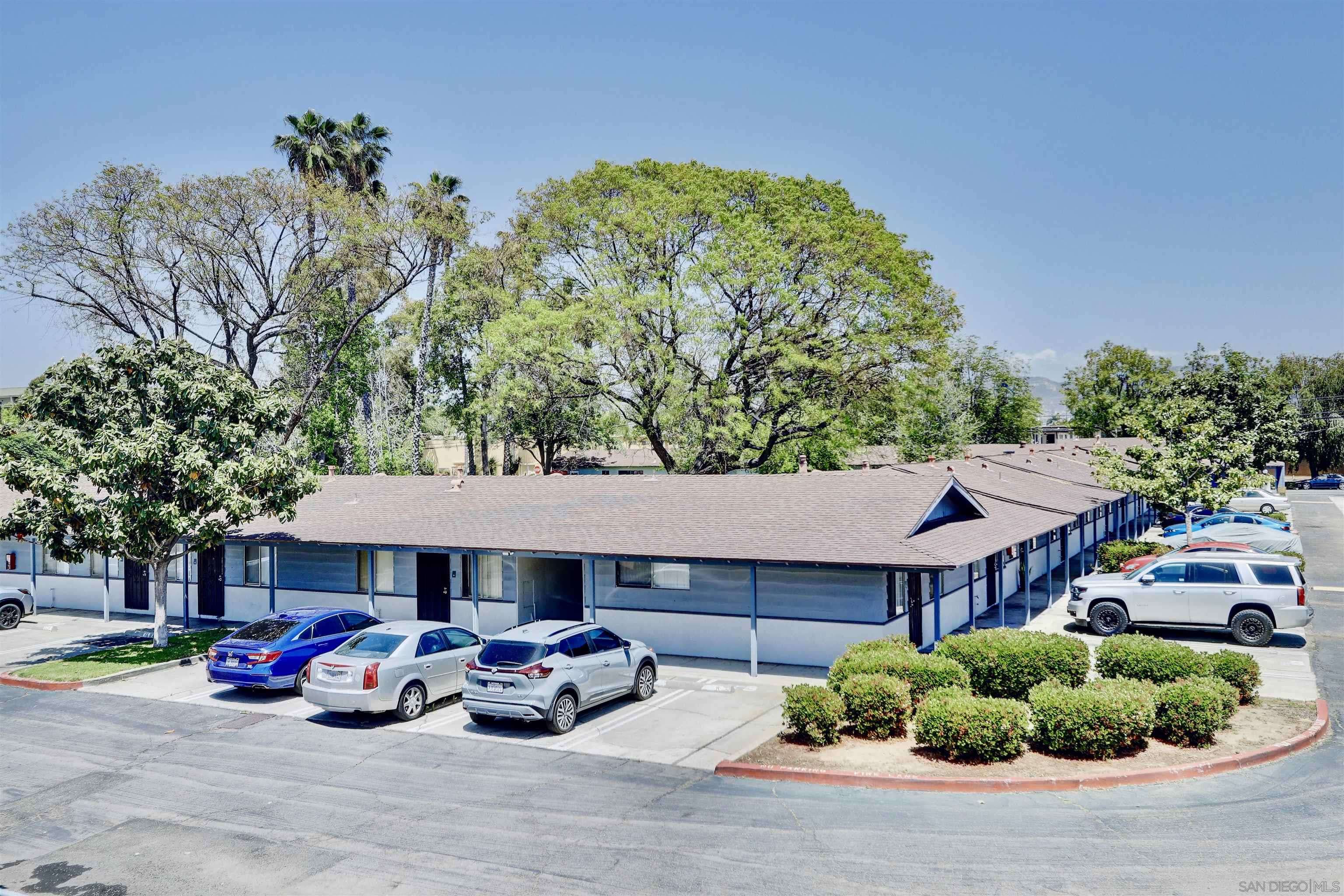 El Cajon, CA 92020,310 S Anza