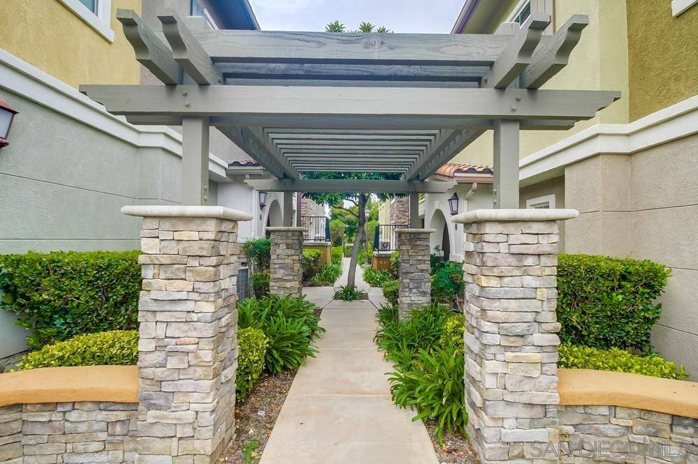 Santee, CA 92071,43 Via Sovana