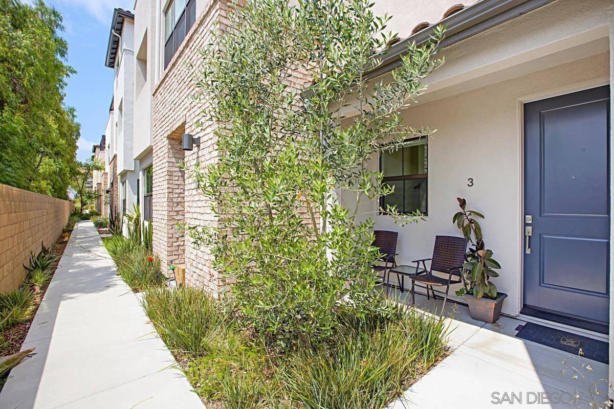 Poway, CA 92064,13062 Olympus Cir. #3