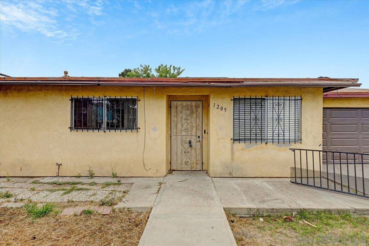 National City, CA 91950,1205 E 3Rd St