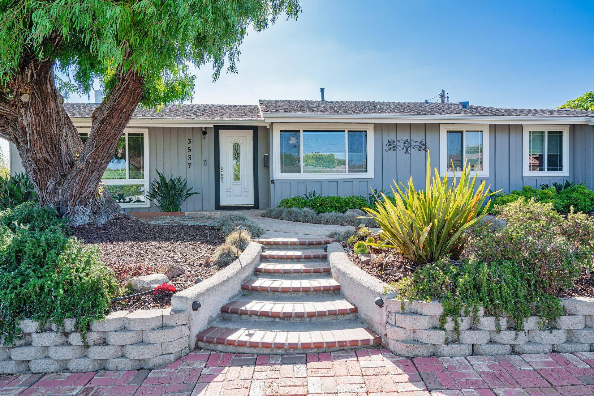 San Diego, CA 92106,3537 Addison St
