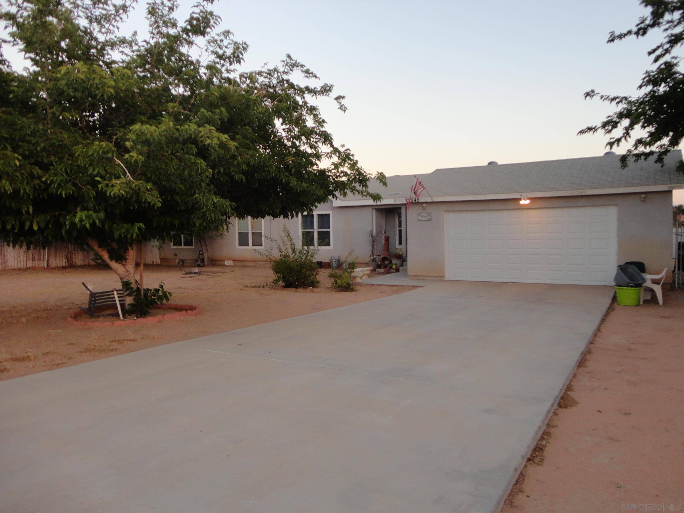Apple Valley, CA 92307,22545 El Centro Rd