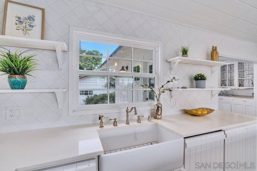 San Diego, CA 92107,4154 Hill St