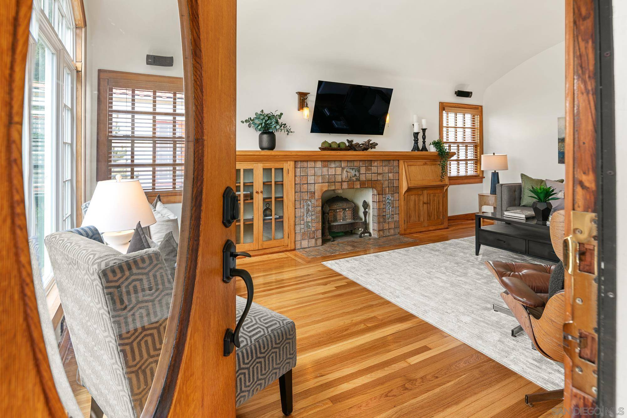 San Diego, CA 92116,4605-4607 Terrace Dr