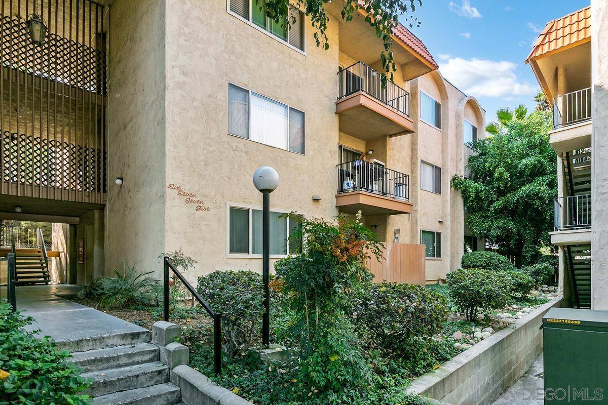 San Diego, CA 92120,6775 Alvarado Rd #20
