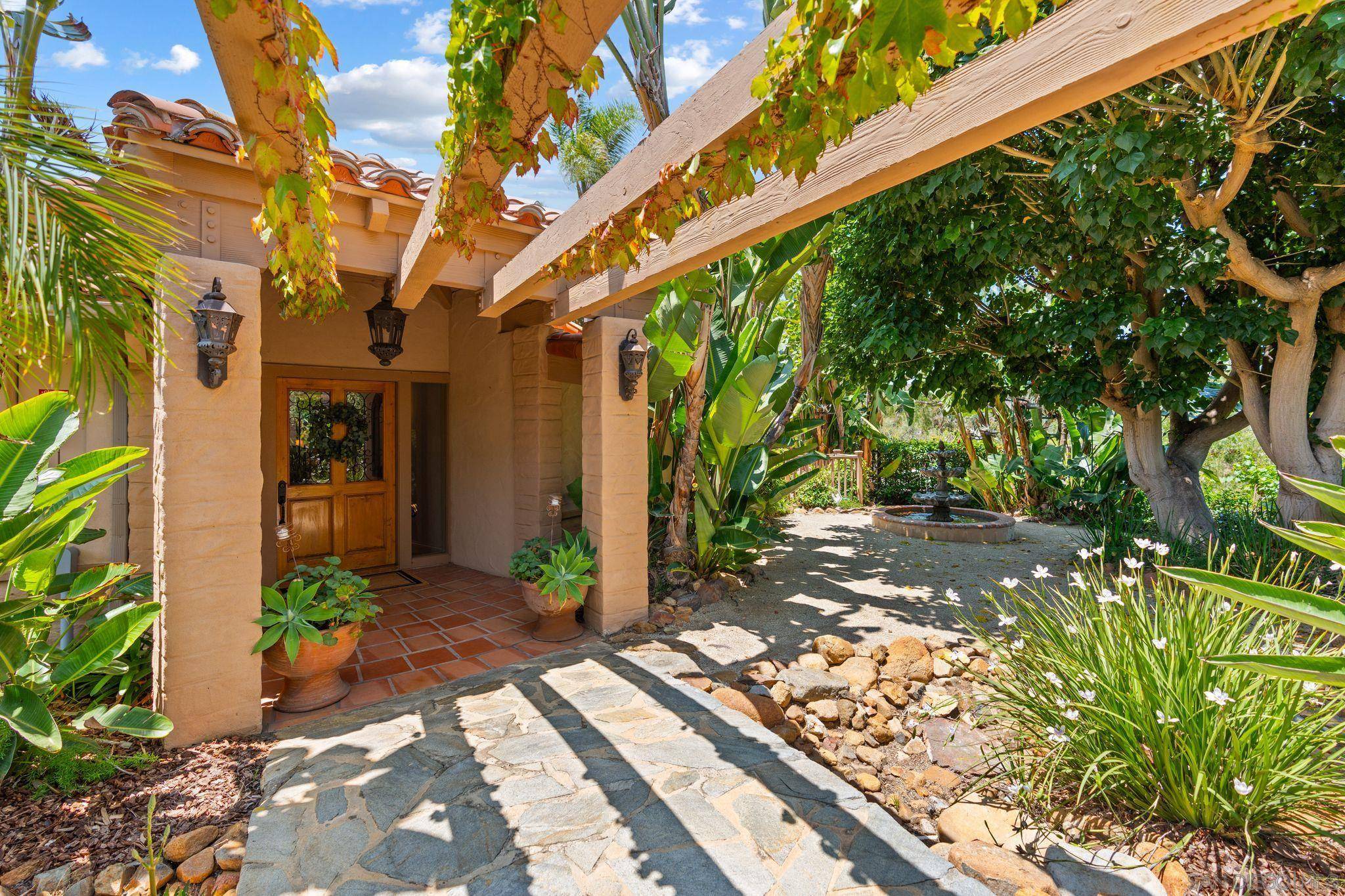 Rancho Santa Fe, CA 92067,17216 & 17218 La Brisa