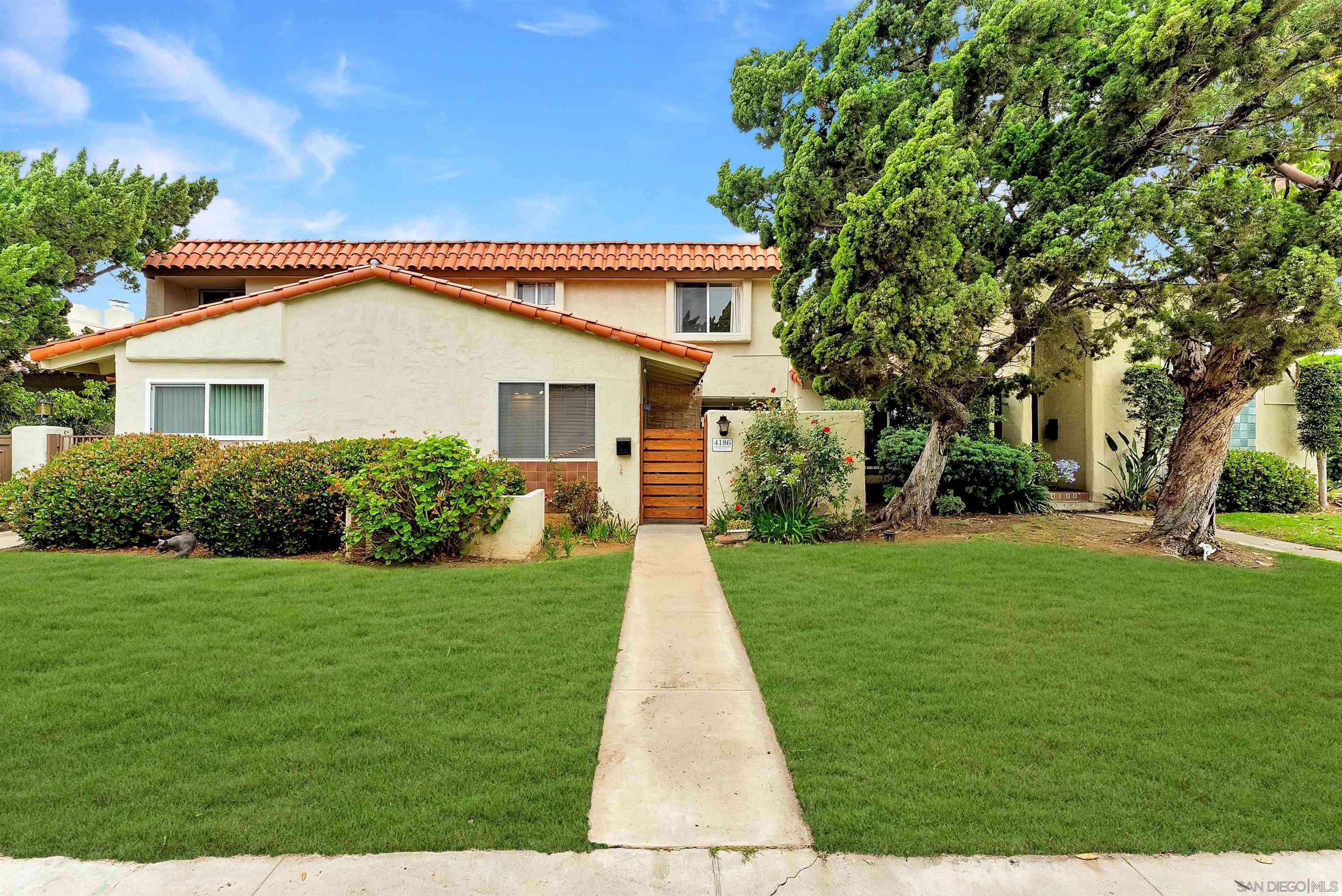San Diego, CA 92117,4186 Balboa Way