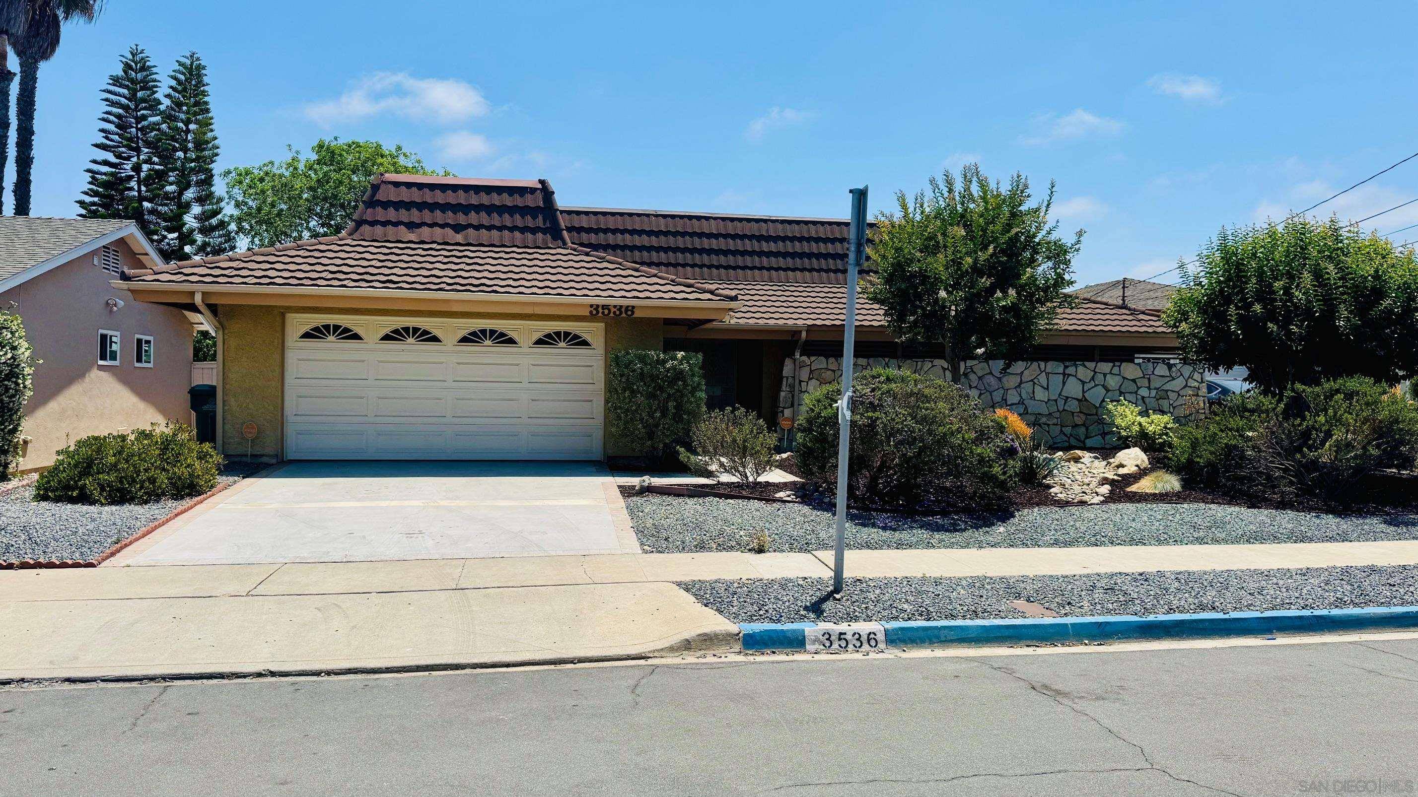 San Diego, CA 92105,3536 Day St