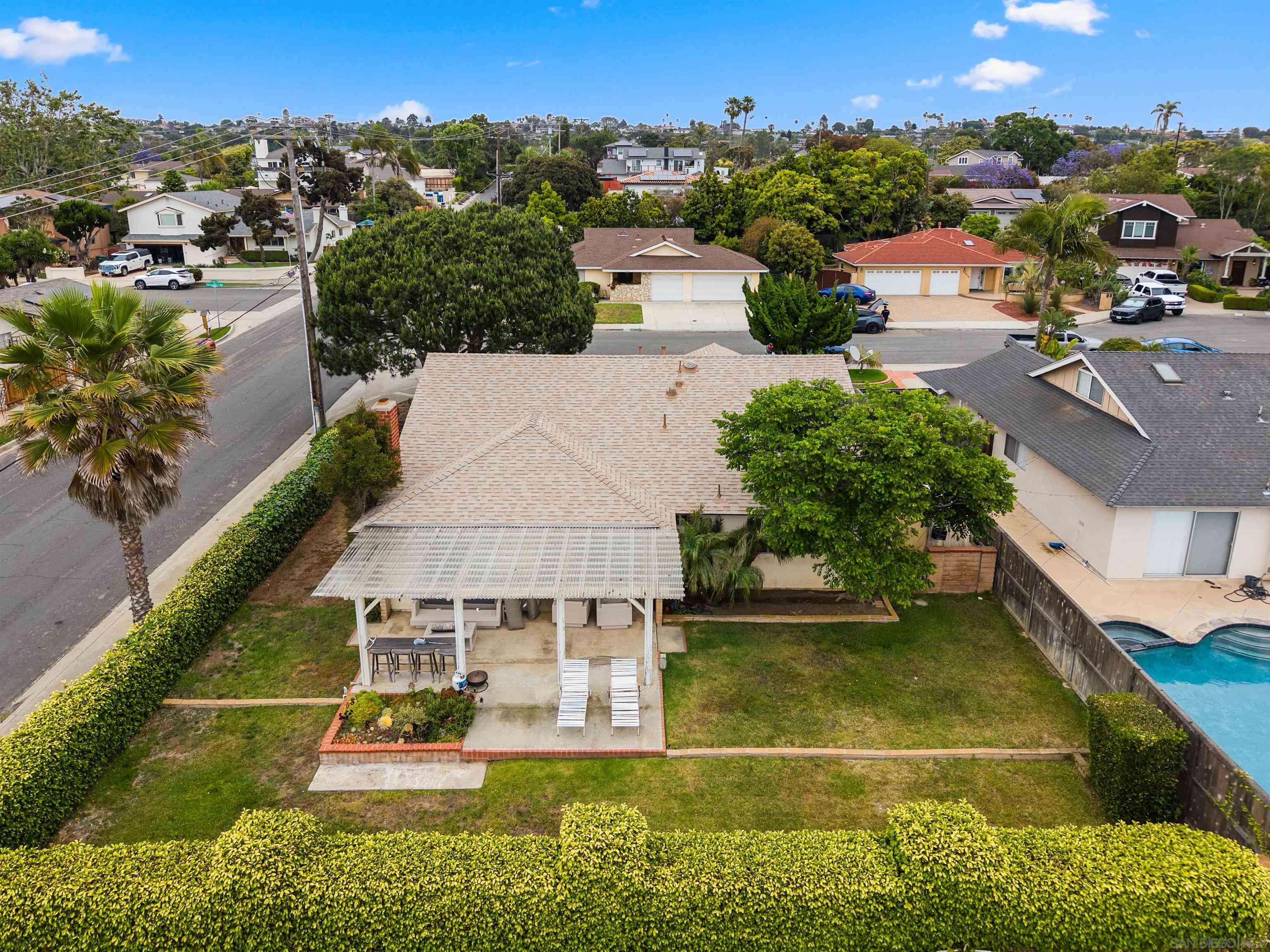 Carlsbad, CA 92008,4005 Royal Dr