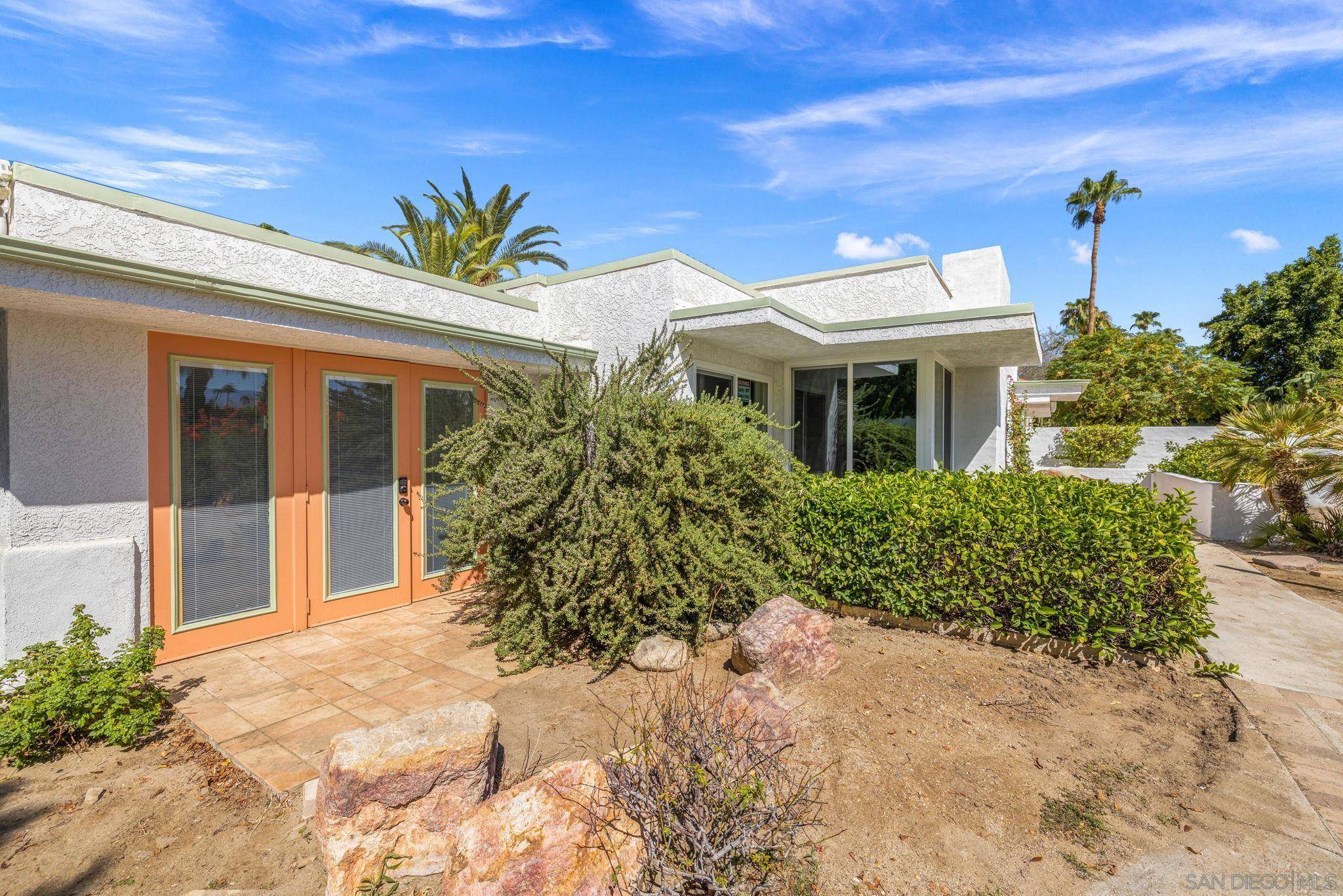 Palm Springs, CA 92264,252 E Ocotillo Ave.