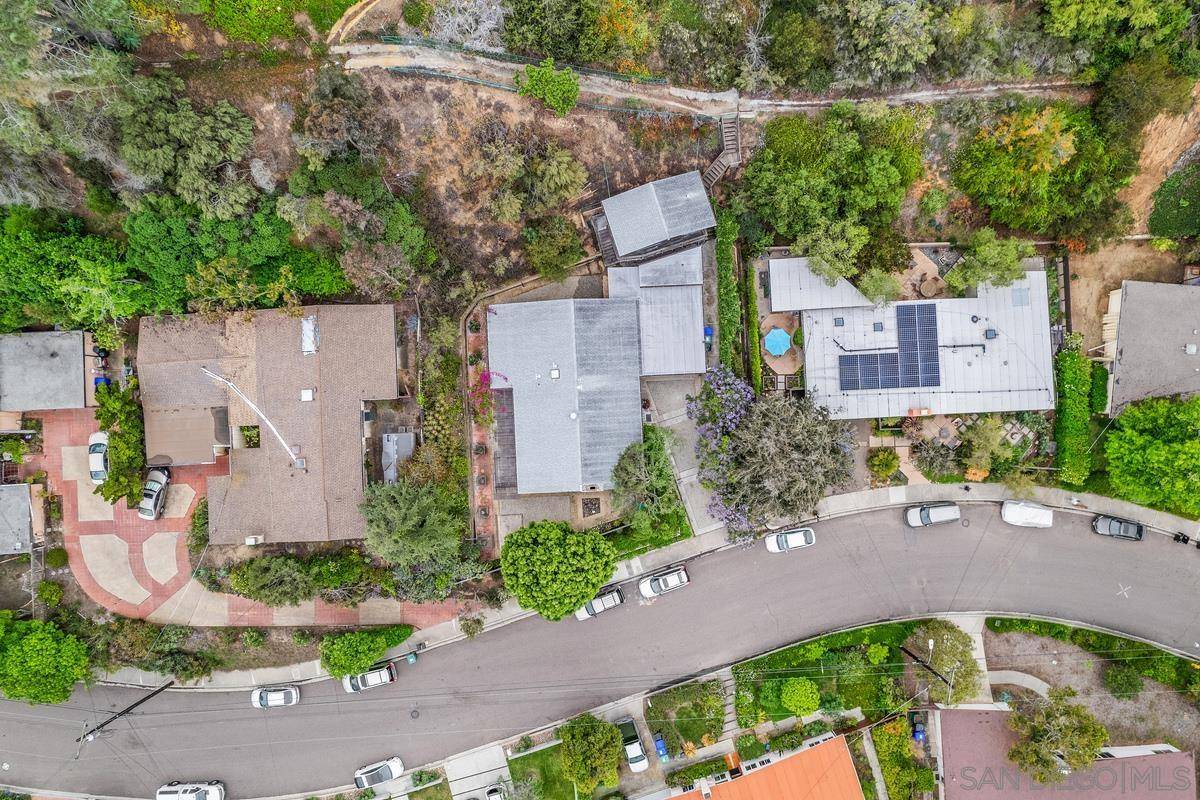 La Jolla, CA 92037,8402 Sugarman Dr