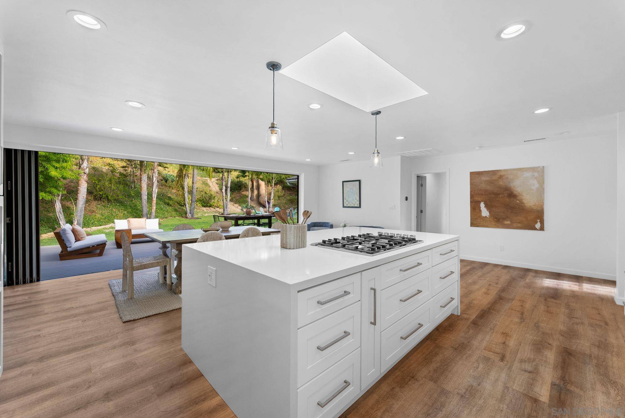 San Diego, CA 92110,4840 Penrose Ct