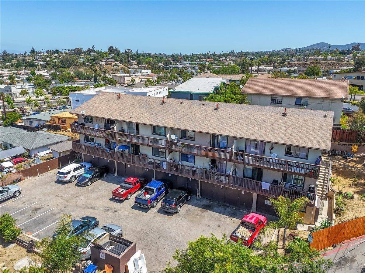 Vista, CA 92083,840 Sinkler Way