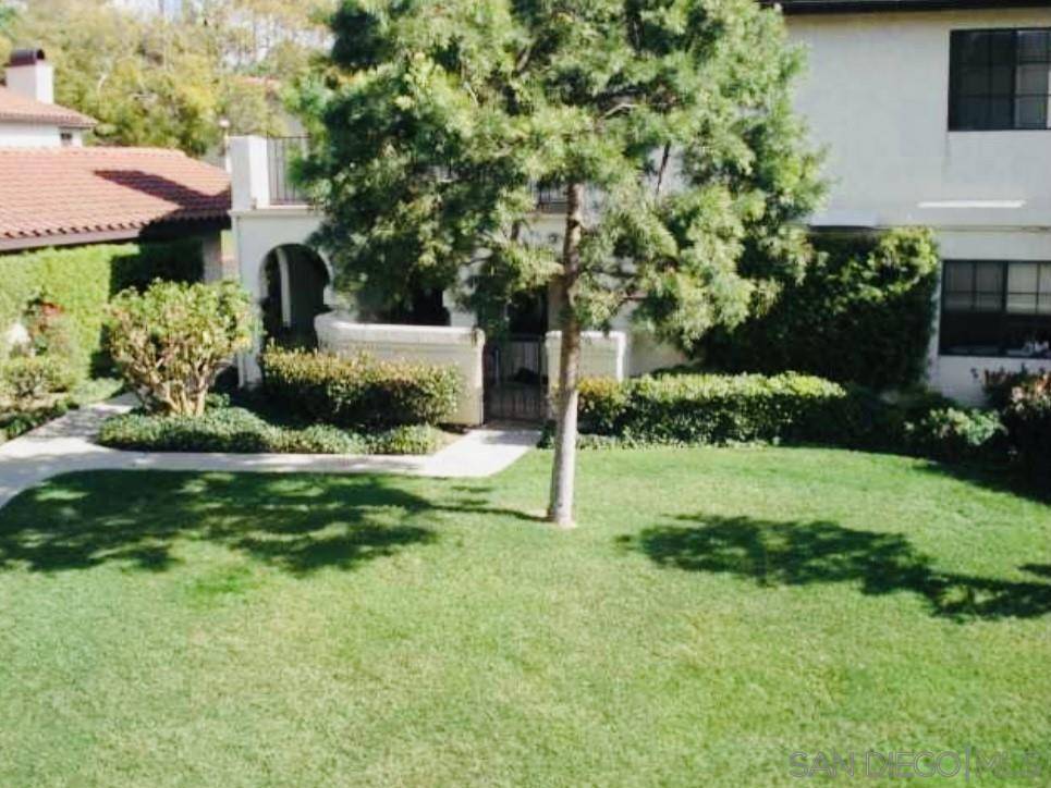 San Diego, CA 92122,4130 Porte de Palmas #8