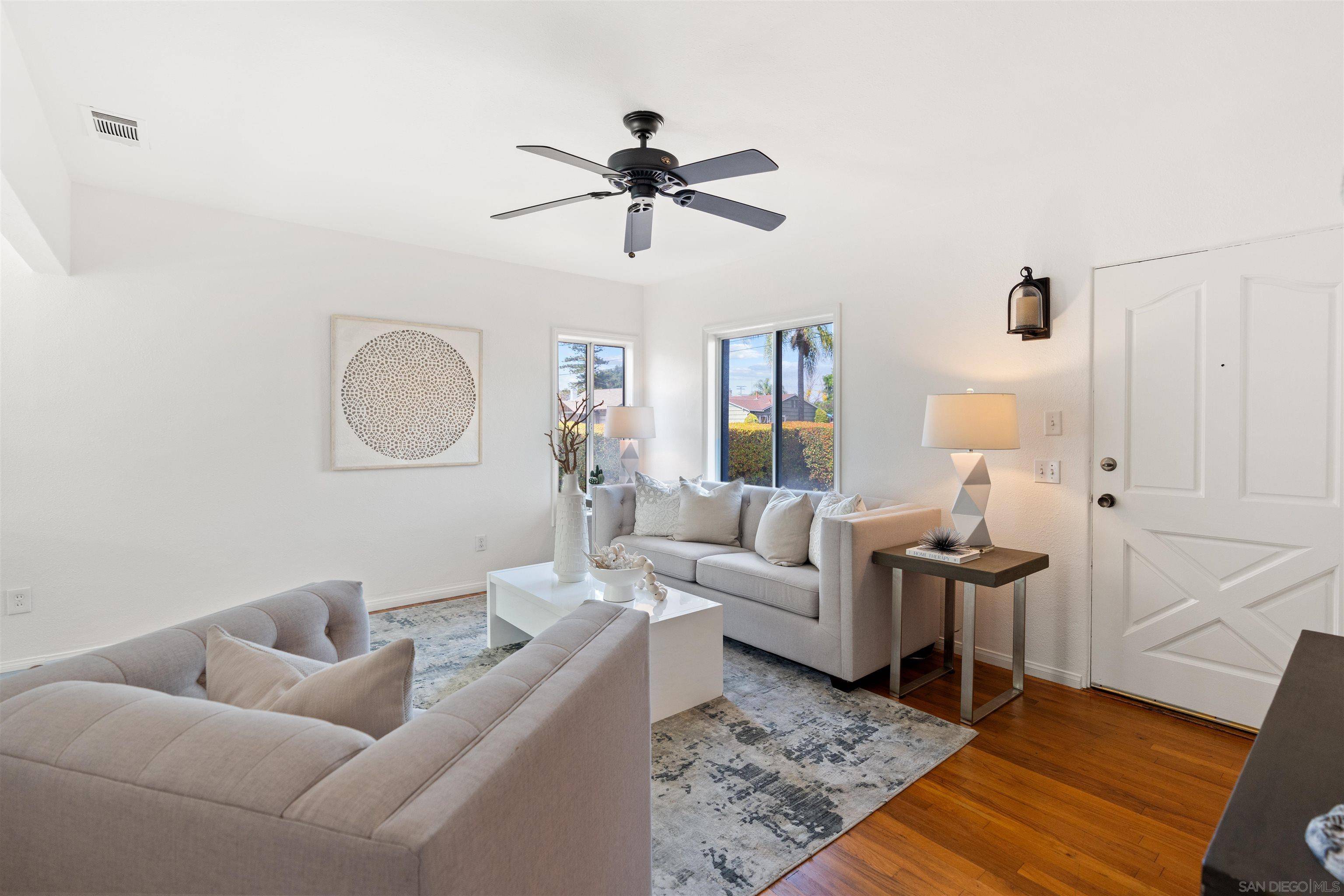 La Mesa, CA 91942,4571 68Th St