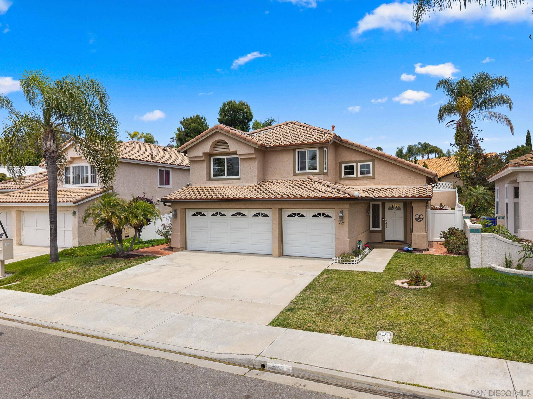 Oceanside, CA 92057,729 Mosaic Cir