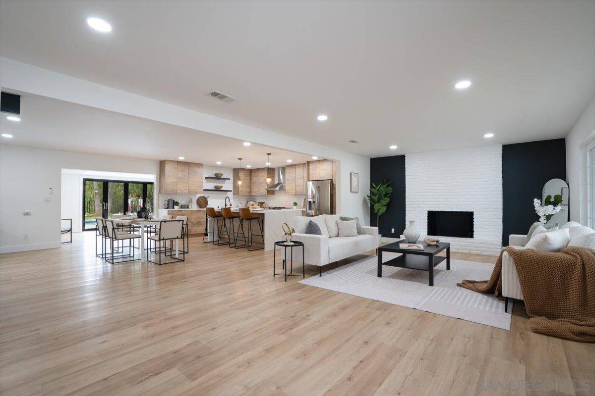 San Diego, CA 91902,3815 Bonita View Dr