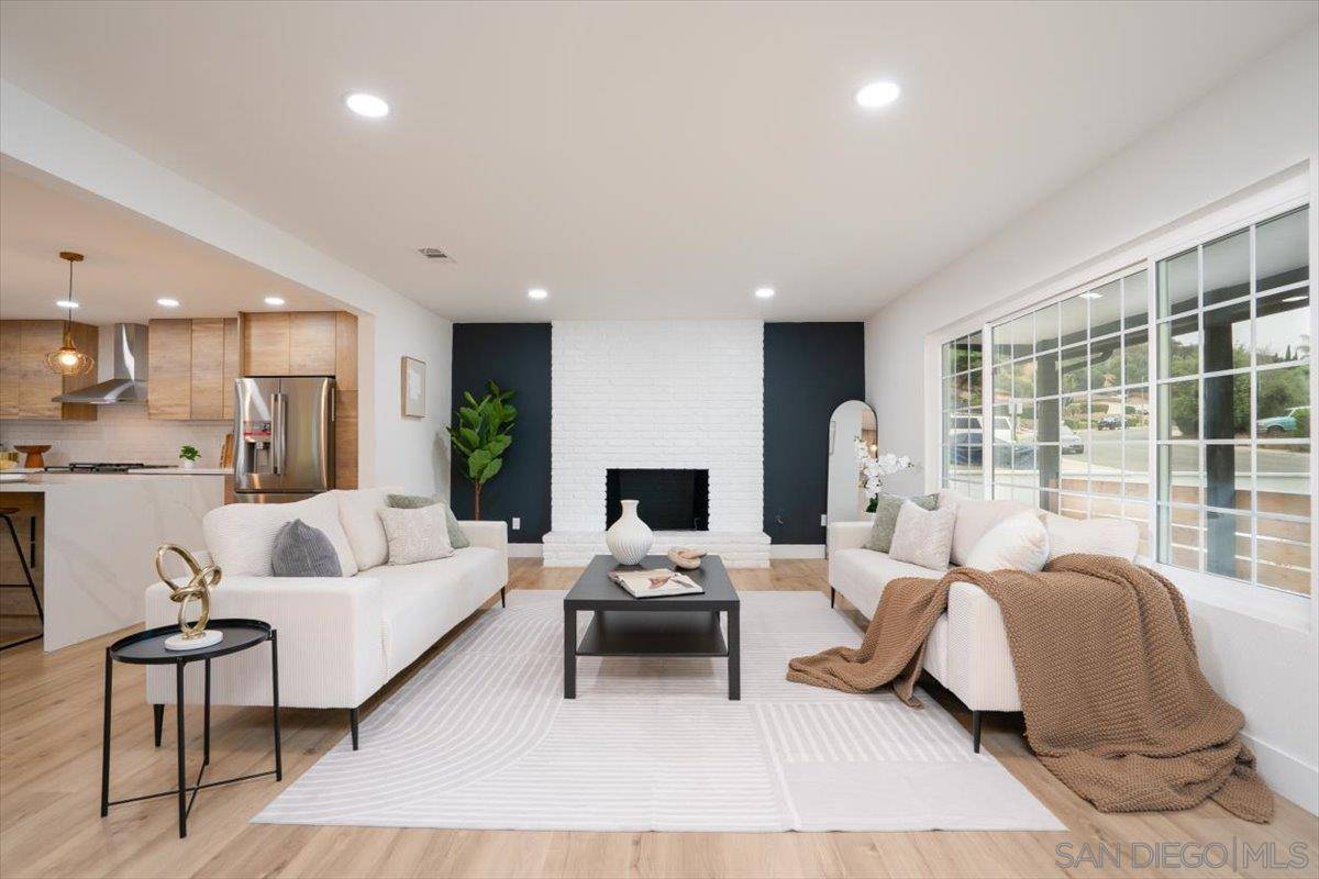 San Diego, CA 91902,3815 Bonita View Dr