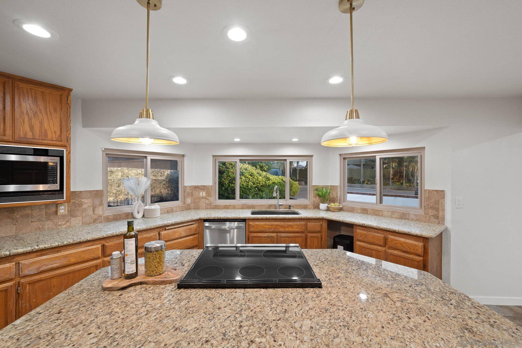San Diego, CA 92110,4822 PENROSE COURT