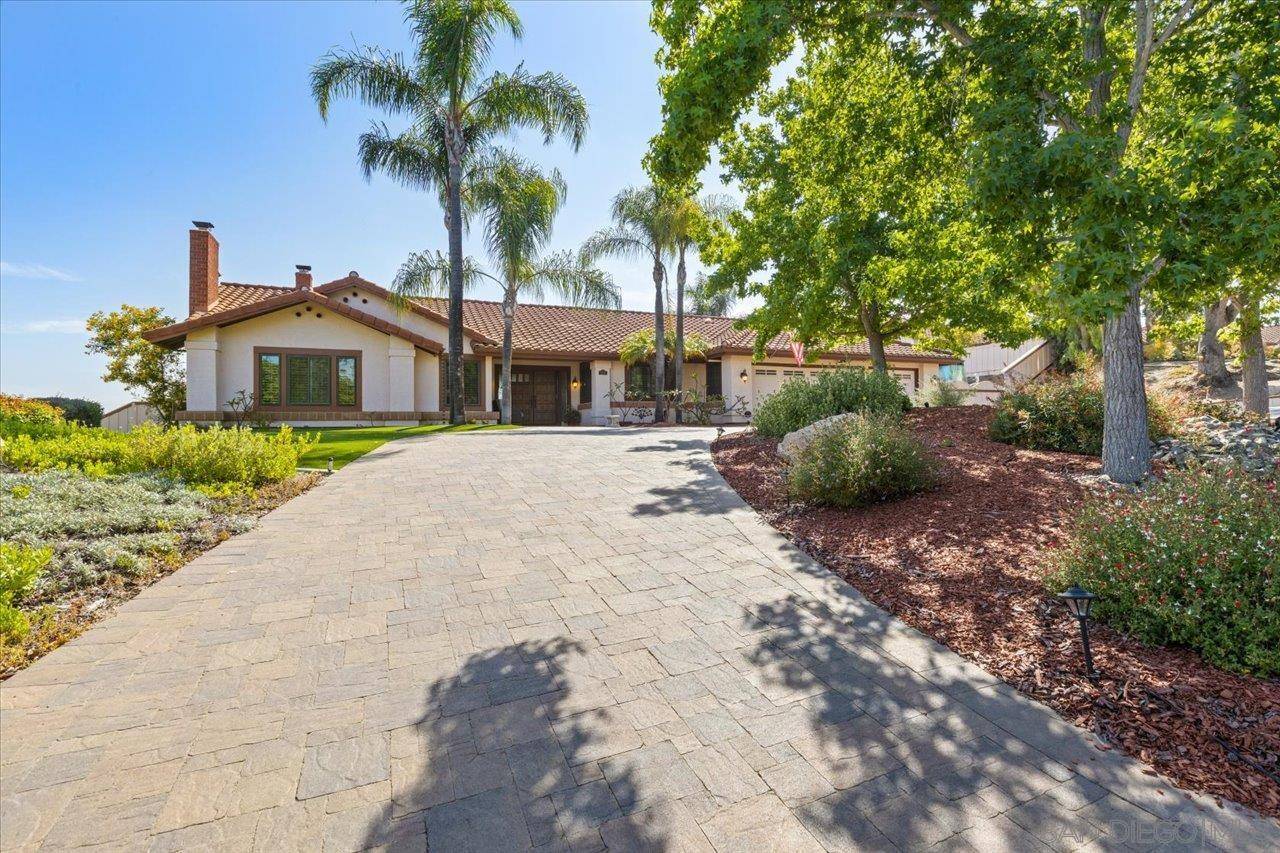 Escondido, CA 92029,1373 Stoneridge Circle