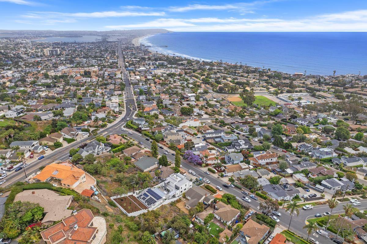 La Jolla, CA 92037,5461 Linda Rosa Ave