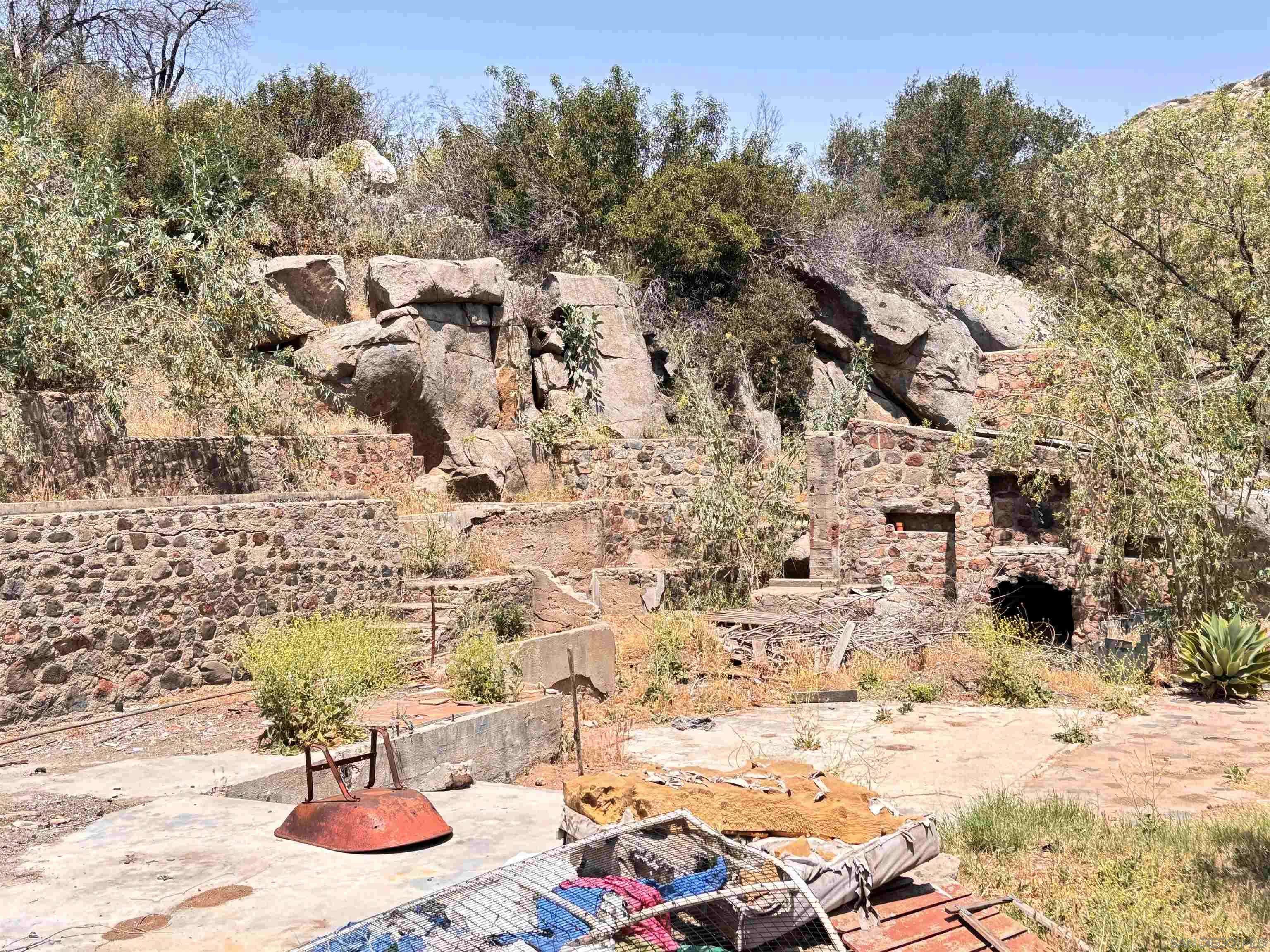 Dulzura, CA 91917,222444 Hwy 94 #1