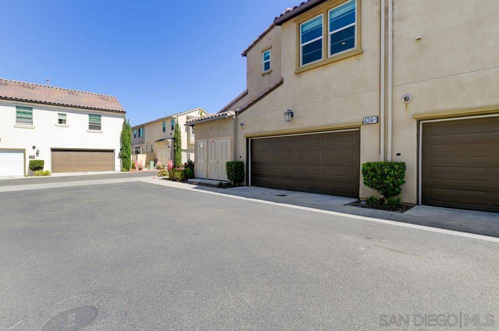 Oceanside, CA 92056,4314 Star Path Way #1