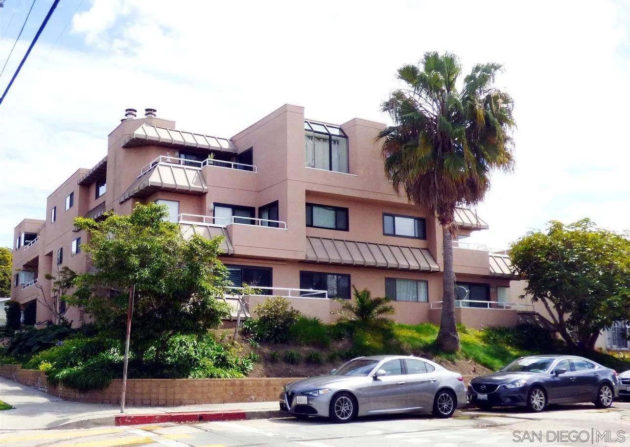 La Jolla, CA 92037,1115 Peaarl Street #6