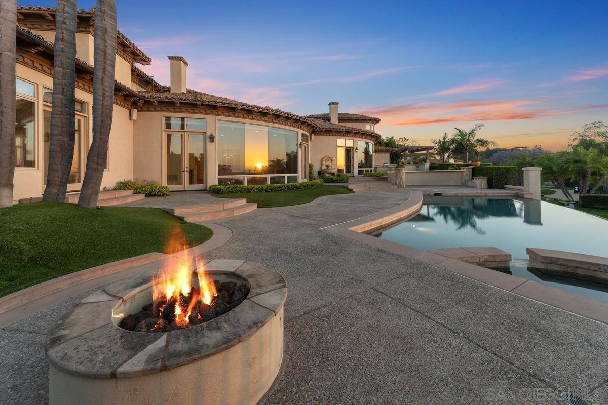 Rancho Santa Fe, CA 92067,6906 Royal Birkdale Pl
