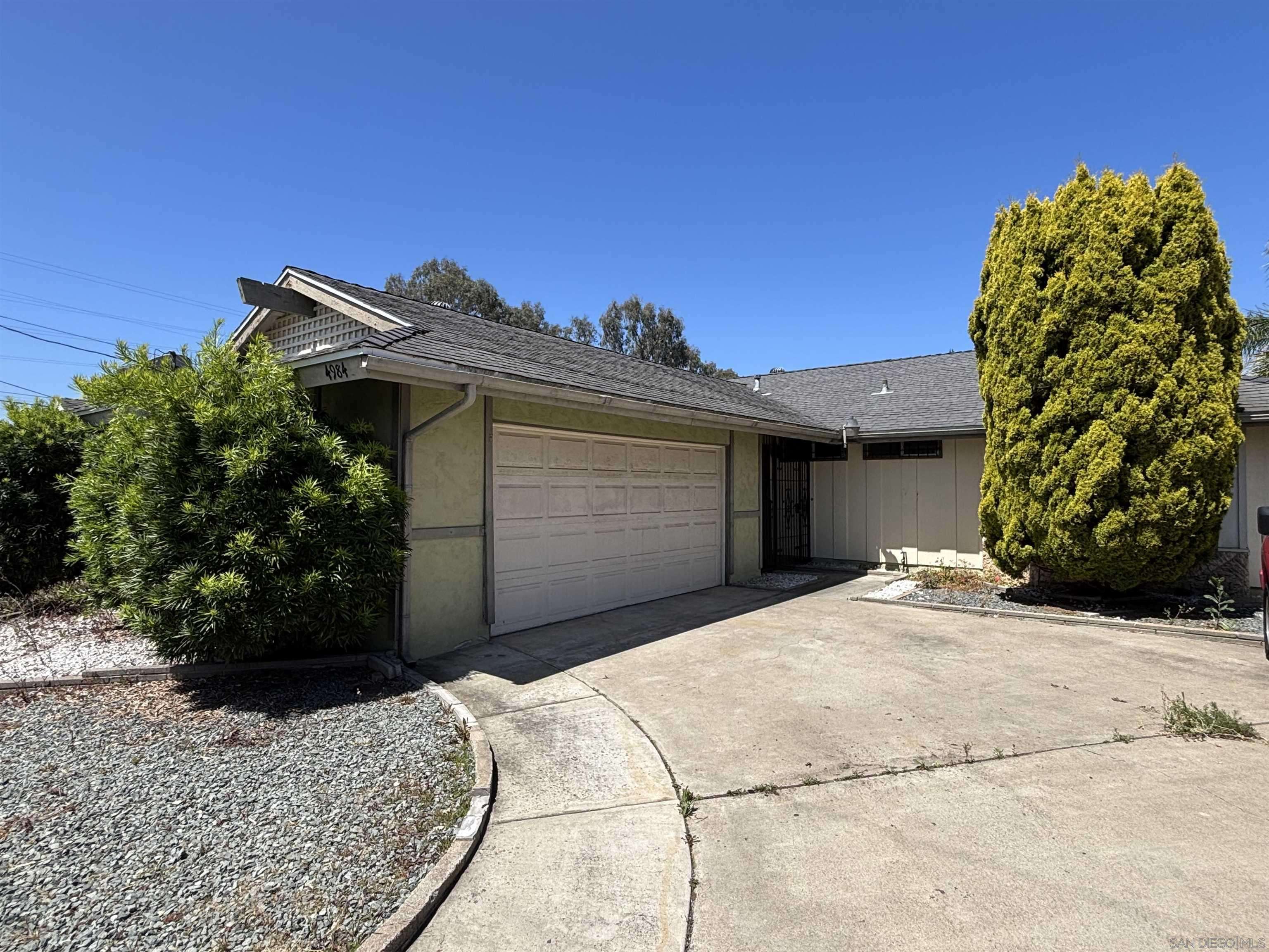 San Diego, CA 92117,4984 Gaylord Dr